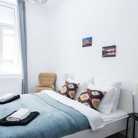 Central Brand New And Modern Apartment Budapeszt Zewnętrze zdjęcie