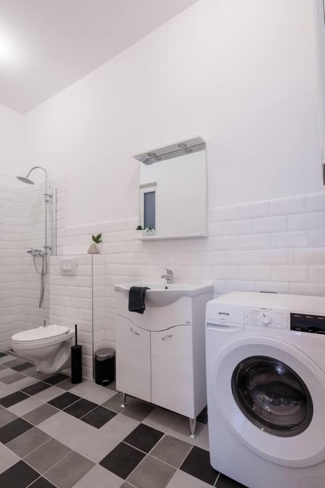 Central Brand New And Modern Apartment Budapeszt Zewnętrze zdjęcie