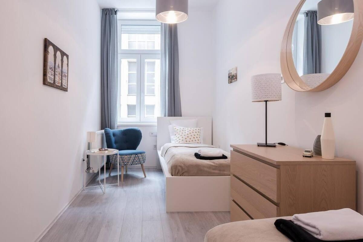 Central Brand New And Modern Apartment Budapeszt Zewnętrze zdjęcie