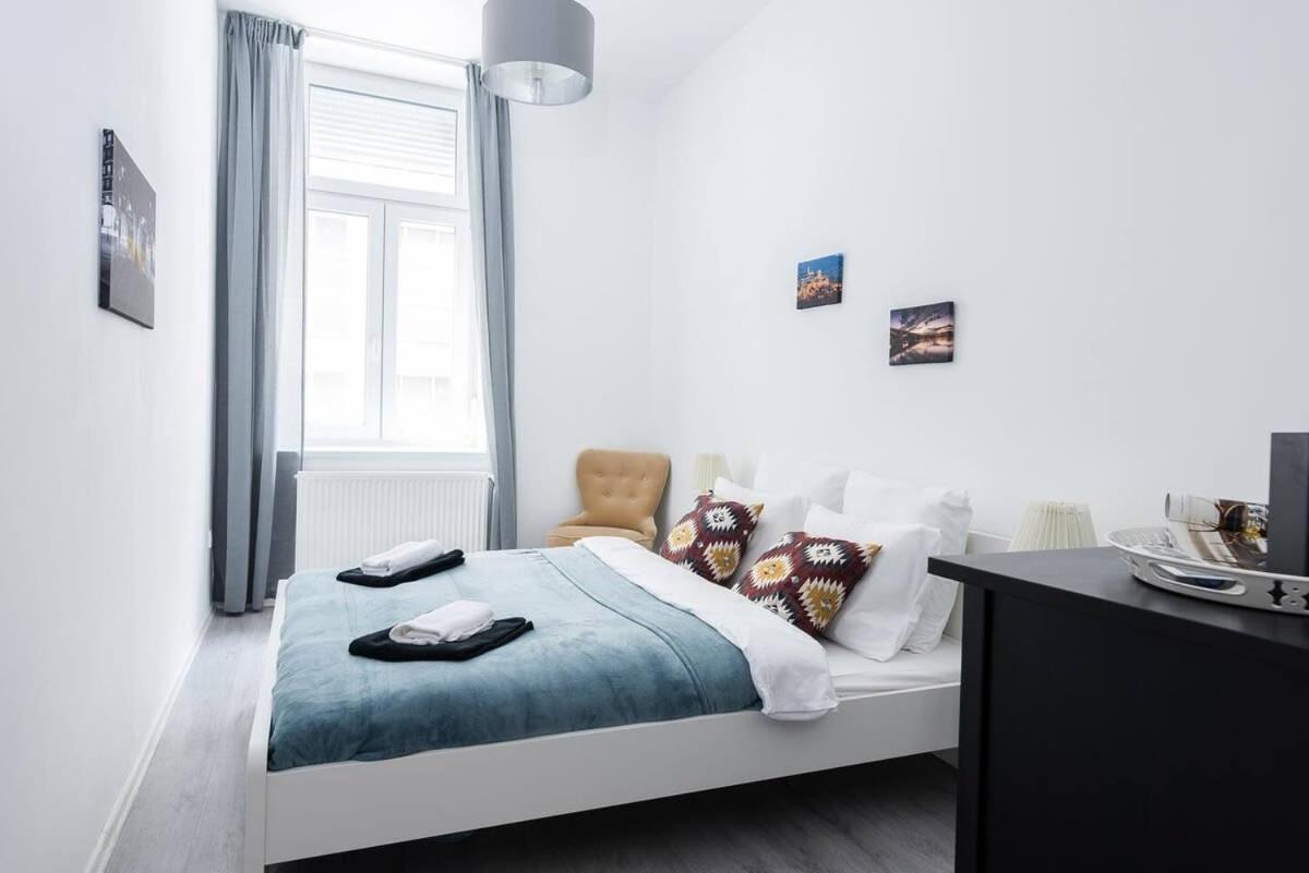 Central Brand New And Modern Apartment Budapeszt Zewnętrze zdjęcie