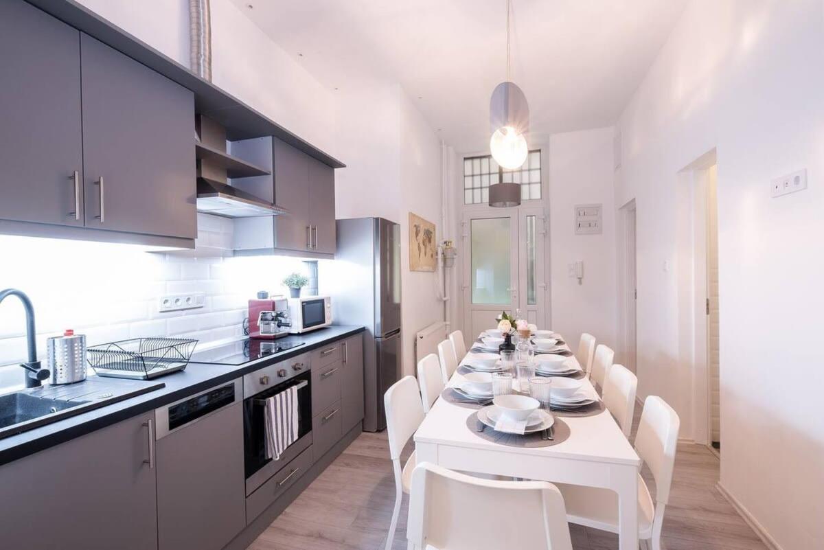 Central Brand New And Modern Apartment Budapeszt Zewnętrze zdjęcie