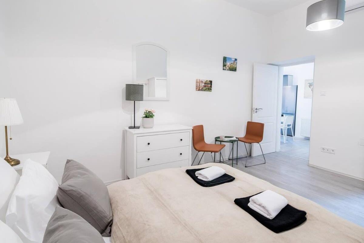 Central Brand New And Modern Apartment Budapeszt Zewnętrze zdjęcie